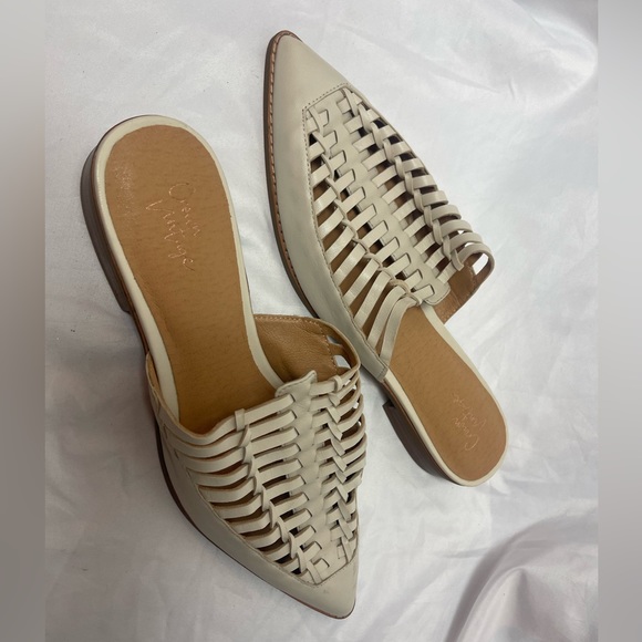Crown Vintage Shoes - Crown Vintage Off-White Leather Woven Mule-Women’s Size 9.5